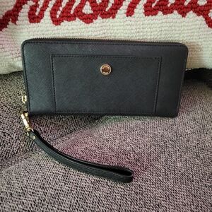 Michael kors walletbw strap